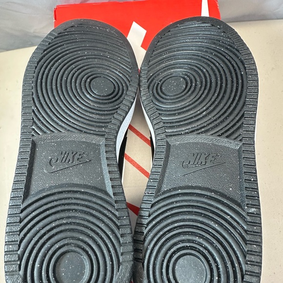 Nike Men's Court Vision Low Shoes Size 9 New - Picture 5 of 7